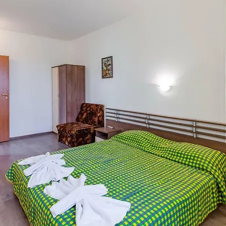 Comfortable 2bdr With Kitchen Eu *