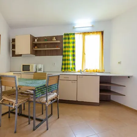 Comfortable 2bdr With Kitchen Eu *